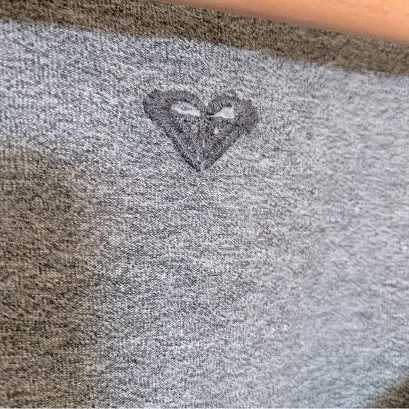 Roxy Gray Tank Top with Sequin Design Size XS - Picture 4 of 6